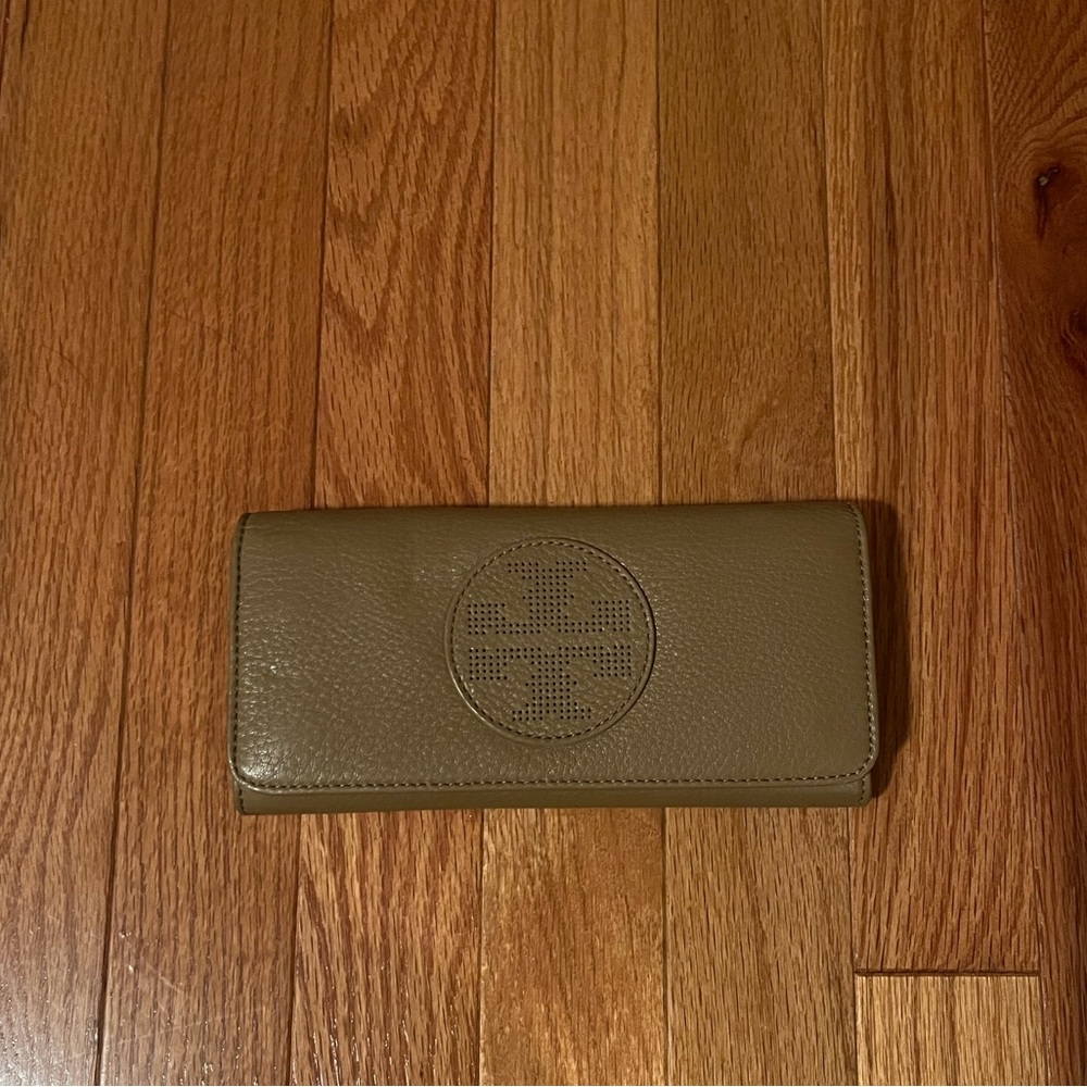 Tory Burch Wallet